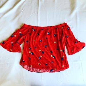 Old Navy off the shoulder floral shirt